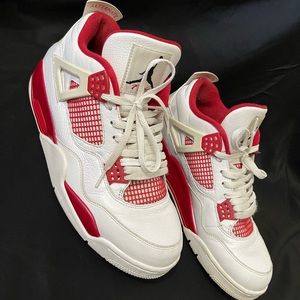 Jordan 4’s